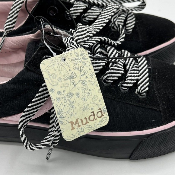 Mudd Poppy Sneaker Casual Skate Style Shoe Lace Up - Picture 7 of 11